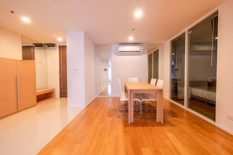 ตกแต่งครบ 2013 อื่นๆ 137 ตร.ม. 3 ห้องนอน 2 ห้องน้ำ คอนโดสำหรับ ขายใน คลองเตยเหนือ รูปที่ 3