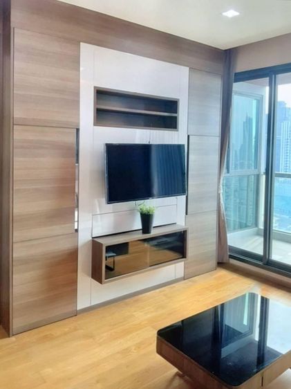 ตกแต่งครบ 2012 AP (Thailand) 56 ตร.ม. 1 ห้องนอน 1 ห้องน้ำ คอนโดสำหรับ ขายใน สีลม รูปที่ 4