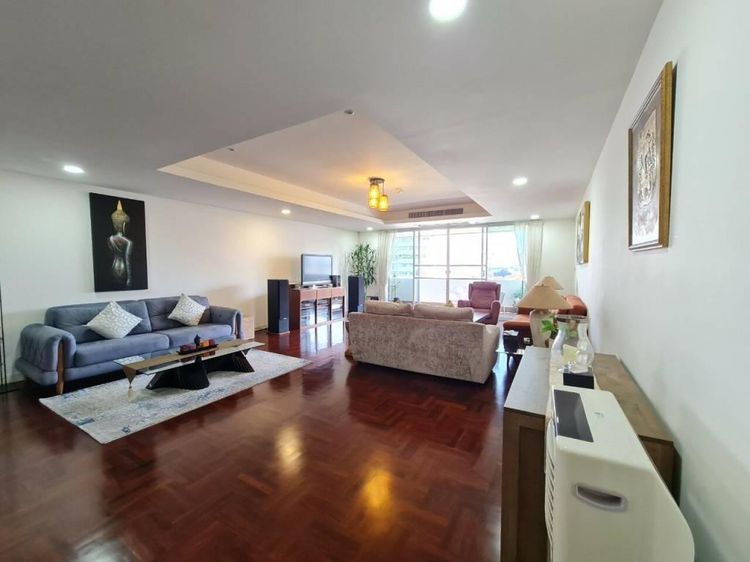 319 ตร.ม. 3 ห้องนอน 4 ห้องน้ำ คอนโดสำหรับ ขายใน คลองเตยเหนือ