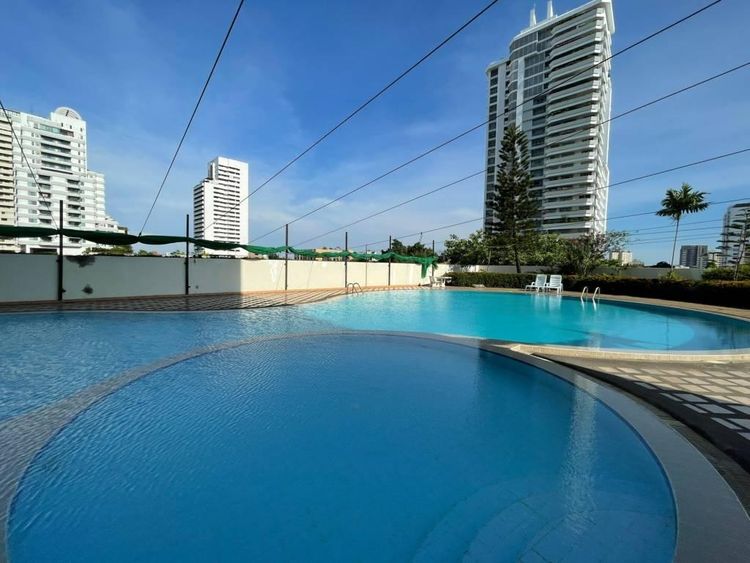 ตกแต่งครบ 2010 อื่นๆ 319 ตร.ม. 3 ห้องนอน 4 ห้องน้ำ คอนโดสำหรับ ขายใน คลองเตยเหนือ รูปที่ 3