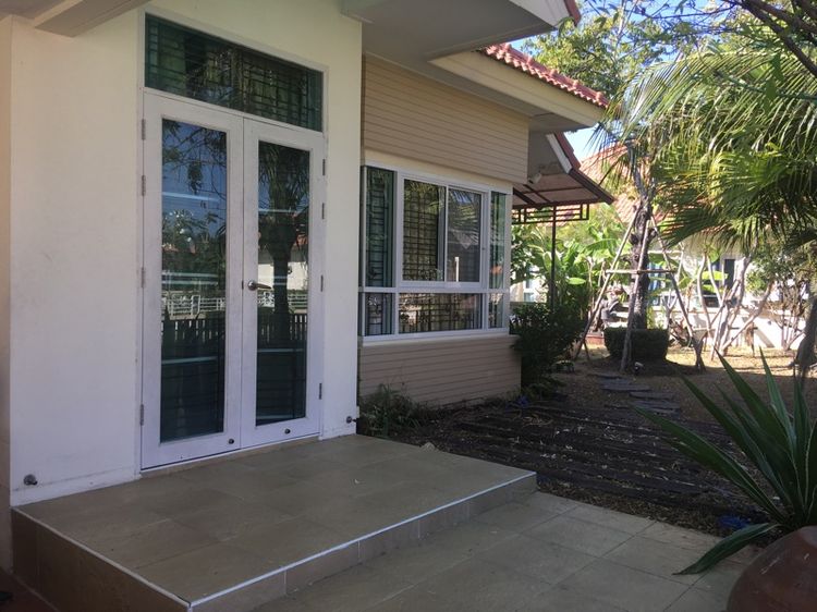 ตกแต่งครบ House for rent รูปที่ 2