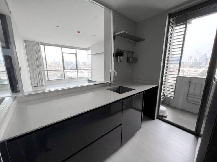 ตกแต่งครบ 2016 Land and Houses ขาย The Room Rama 4 2 Bed 2 Bath 80 Sqm รูปที่ 4