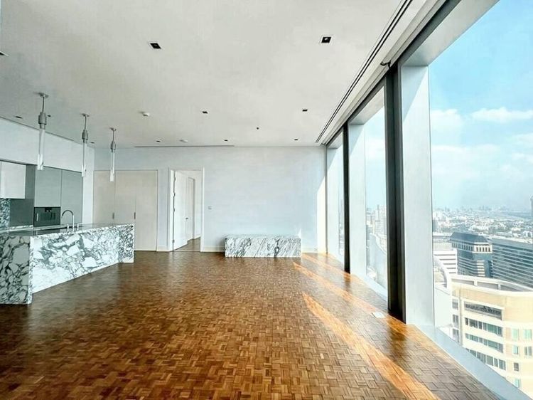 ตกแต่งครบ 2015 อื่นๆ 126 ตร.ม. 2 ห้องนอน 3 ห้องน้ำ คอนโดสำหรับ ขายใน สีลม รูปที่ 3