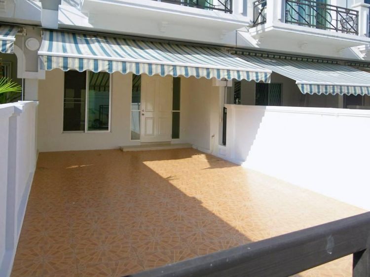 อื่นๆ 200 ตร.ม. 3 ห้องนอน 4 ห้องน้ำ ทาวน์เฮาส์สำหรับ ขายใน สวนหลวง รูปที่ 2