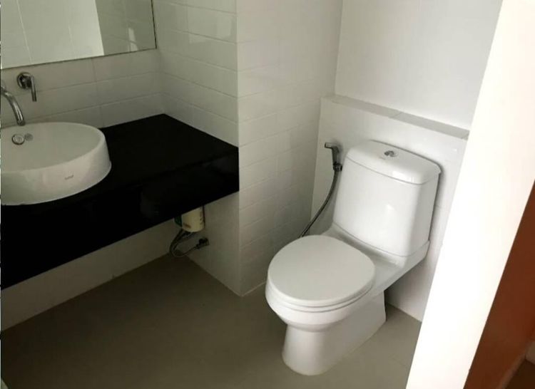 ตกแต่งครบ 2010 Ananda Development 37 ตร.ม. 1 ห้องนอน 1 ห้องน้ำ คอนโดสำหรับ ขายใน บางนา รูปที่ 4