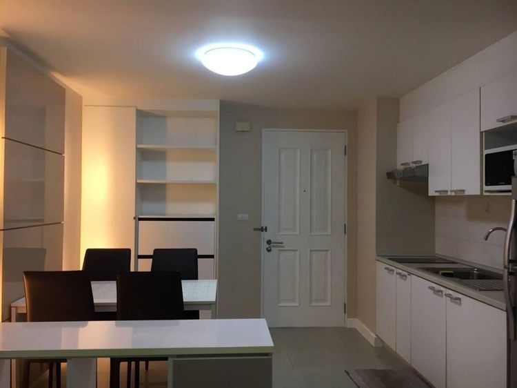 ตกแต่งครบ 2010 อื่นๆ 45 ตร.ม. 1 ห้องนอน 1 ห้องน้ำ คอนโดสำหรับ ขายใน คลองตันเหนือ รูปที่ 2