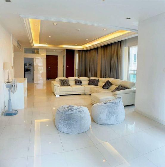 ตกแต่งครบ 2010 อื่นๆ 357 ตร.ม. 4 ห้องนอน 5 ห้องน้ำ คอนโดสำหรับ ขายใน คลองเตยเหนือ รูปที่ 2