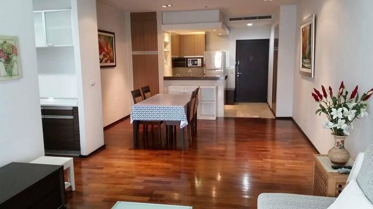 108 ตร.ม. 2 ห้องนอน 2 ห้องน้ำ คอนโดสำหรับ ขายใน คลองตันเหนือ