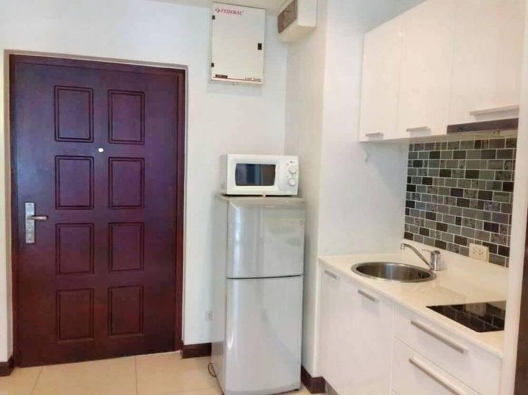 ตกแต่งครบ 2010 อื่นๆ 47 ตร.ม. 1 ห้องนอน 1 ห้องน้ำ คอนโดสำหรับ ขายใน คลองตันเหนือ รูปที่ 3