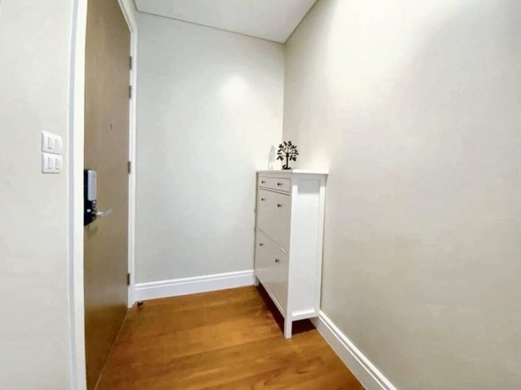 ตกแต่งครบ 2011 อื่นๆ 96 ตร.ม. 2 ห้องนอน 2 ห้องน้ำ คอนโดสำหรับ ขายใน คลองตัน รูปที่ 3