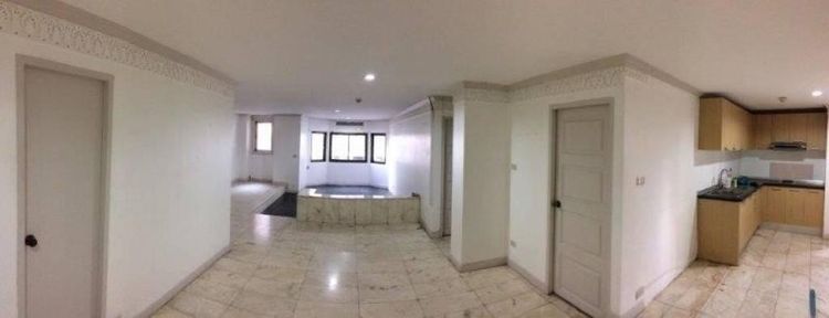 2010 อื่นๆ 150 ตร.ม. 2 ห้องนอน 3 ห้องน้ำ คอนโดสำหรับ ขายใน คลองเตย รูปที่ 4