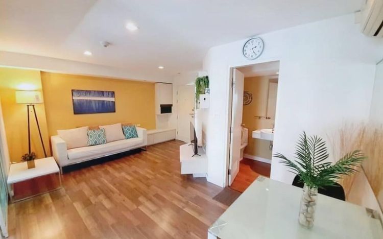 ตกแต่งครบ 2010 Land and Houses 40 ตร.ม. 1 ห้องนอน 1 ห้องน้ำ คอนโดสำหรับ ขายใน พระโขนงเหนือ รูปที่ 2