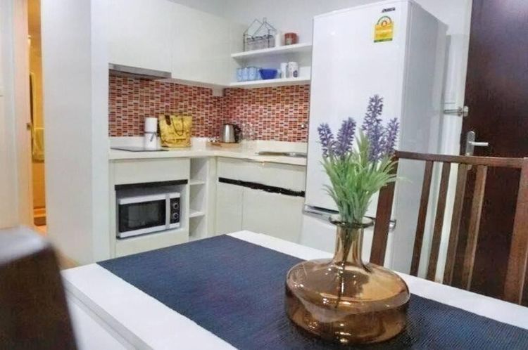 ตกแต่งครบ 2013 อื่นๆ 40 ตร.ม. 1 ห้องนอน 1 ห้องน้ำ คอนโดสำหรับ ขายใน พระโขนงเหนือ รูปที่ 3