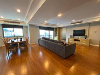 167 ตร.ม. 3 ห้องนอน 3 ห้องน้ำ คอนโดสำหรับ ขายใน คลองตันเหนือ