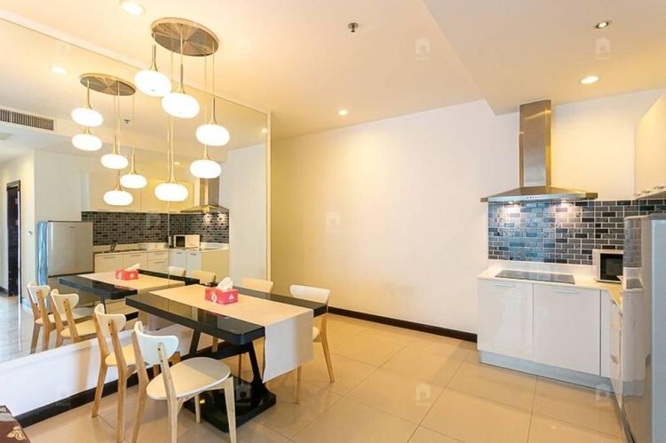 ตกแต่งครบ 2010 อื่นๆ 90 ตร.ม. 2 ห้องนอน 2 ห้องน้ำ คอนโดสำหรับ ขายใน คลองตันเหนือ รูปที่ 2