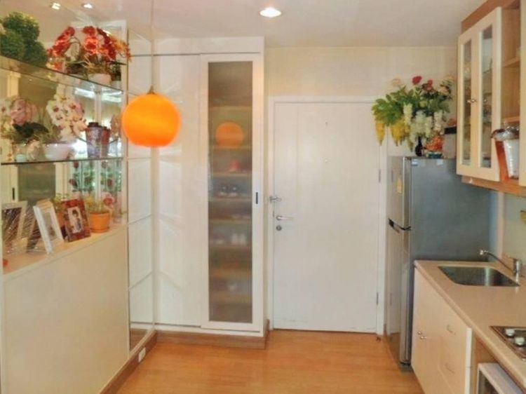 ตกแต่งครบ 2012 AP (Thailand) 28 ตร.ม. 1 ห้องนอน 1 ห้องน้ำ คอนโดสำหรับ ขายใน พระโขนง รูปที่ 2