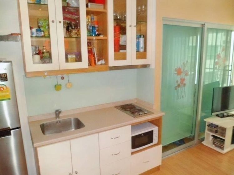 ตกแต่งครบ 2012 AP (Thailand) 28 ตร.ม. 1 ห้องนอน 1 ห้องน้ำ คอนโดสำหรับ ขายใน พระโขนง รูปที่ 3