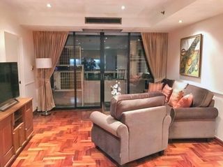 110 ตร.ม. 2 ห้องนอน 2 ห้องน้ำ คอนโดสำหรับ ขายใน คลองเตยเหนือ