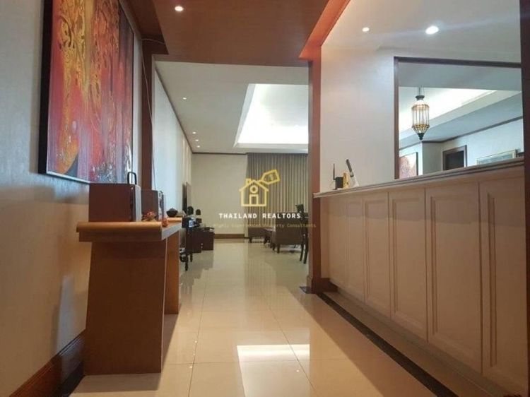 215 ตร.ม. 3 ห้องนอน 3 ห้องน้ำ คอนโดสำหรับ ขายใน ยานนาวา