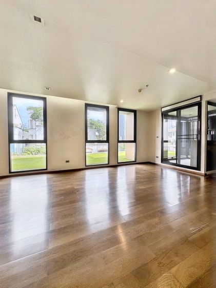 2014 อื่นๆ 171 ตร.ม. 3 ห้องนอน 3 ห้องน้ำ คอนโดสำหรับ ขาย & เช่าใน ทุ่งมหาเมฆ รูปที่ 3