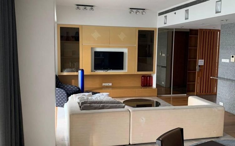 ตกแต่งครบ 2010 อื่นๆ 197 ตร.ม. 3 ห้องนอน 4 ห้องน้ำ คอนโดสำหรับ ขายใน ทุ่งมหาเมฆ รูปที่ 3