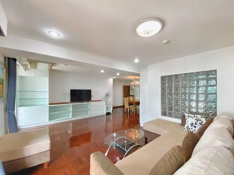 ตกแต่งครบ 2010 อื่นๆ 140 ตร.ม. 2 ห้องนอน 2 ห้องน้ำ คอนโดสำหรับ ขายใน คลองตันเหนือ รูปที่ 3