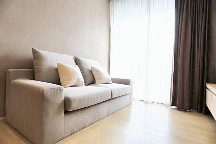 33 ตร.ม. 1 ห้องนอน 1 ห้องน้ำ คอนโดสำหรับ ขายใน สีลม