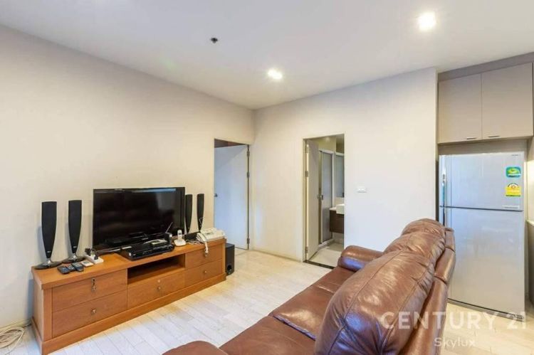 ตกแต่งครบ 2010 Noble Development Noble Solo / Condo For Rent and Sale / 2 Bedroom / 84 SQM / BTS Thong Lo / Bangkok รูปที่ 2
