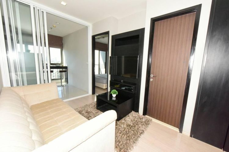 ตกแต่งครบ 2013 AP (Thailand) 1 ห้องนอน ริทึ่ม สุขุมวิท 44/1 คอนโดมิเนียม กรุงเทพมหานคร