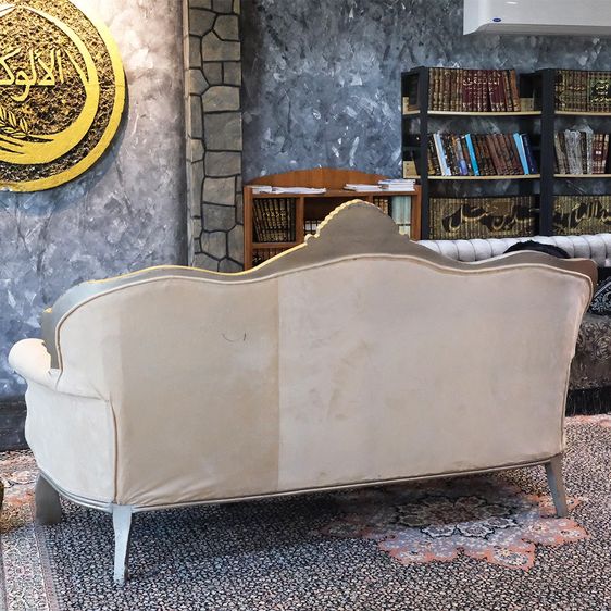 โซฟาหลุยส์ โซฟา 3 ที่นั่ง เบาะลายสวยมาก ดึงกระดุม หรูหราสไตล์หลุยส์ สินค้านำเข้า โครงไม้ รูปที่ 14