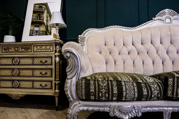 โซฟาหลุยส์ โซฟา 3 ที่นั่ง เบาะลายสวยมาก ดึงกระดุม หรูหราสไตล์หลุยส์ สินค้านำเข้า โครงไม้ รูปที่ 4