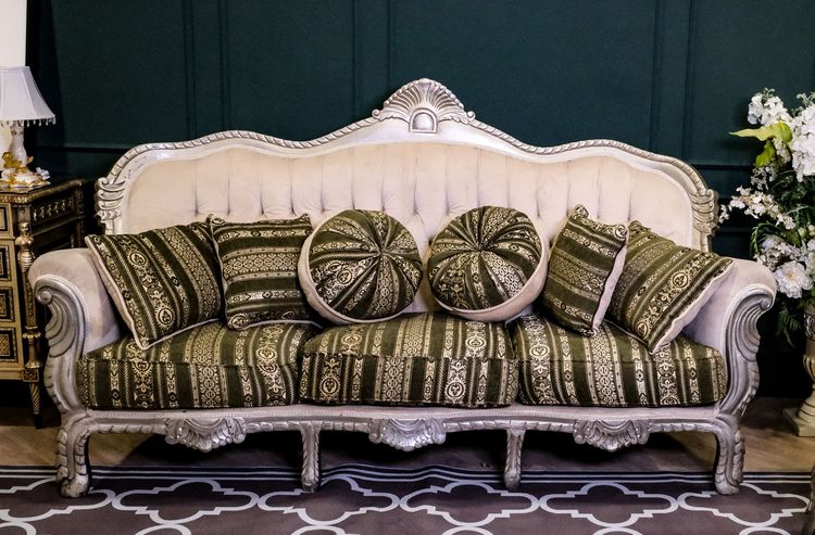ผ้า เขียว โซฟาหลุยส์ โซฟา 3 ที่นั่ง เบาะลายสวยมาก ดึงกระดุม หรูหราสไตล์หลุยส์ สินค้านำเข้า โครงไม้