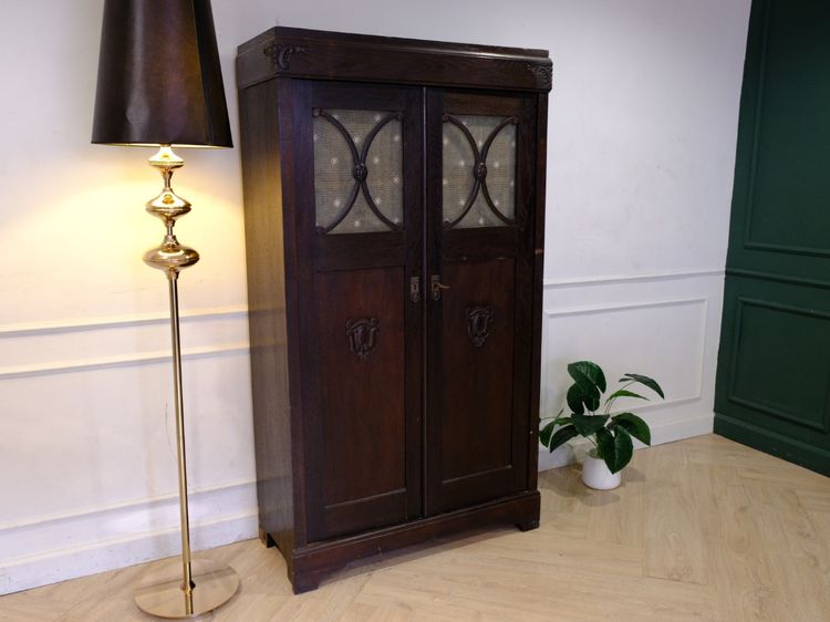 ตู้เสื้อผ้า 2บานเปิด สไตล์วินเทจ สีไม้วอลนัท งานยุโรปมาจากเยอรมนี รูปที่ 3