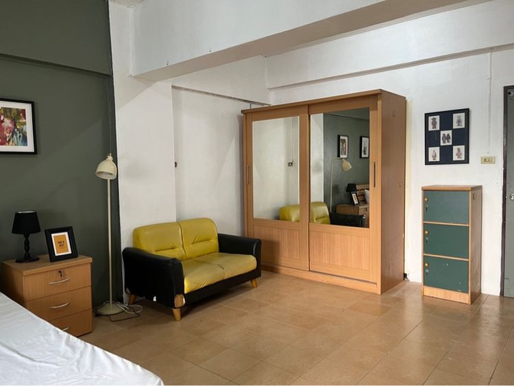 มีบางส่วน อื่นๆ สร้างเสร็จก่อน 2010 เลี้ยงสัตว์ได้ บางกะปิคอนโดทาวน์ ห้องสตูดิโอ ทำเลดี ซอยนวมินทร์ 1 รูปที่ 2