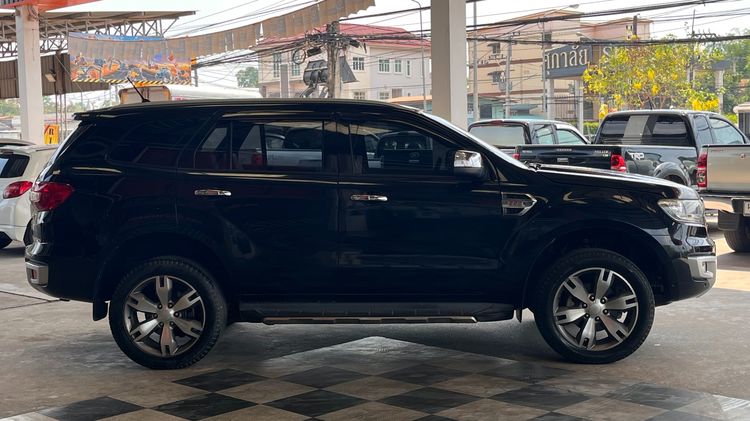 Ford Everest 2017 2.2 Titanium Plus Utility-car ดีเซล ไม่ติดแก๊ส เกียร์อัตโนมัติ ดำ รูปที่ 4