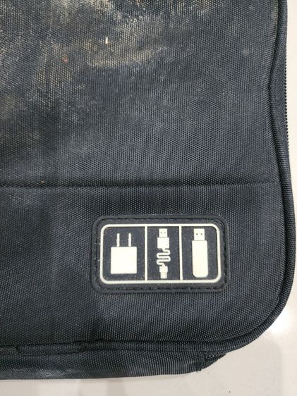 กระเป๋าเก่าเก็บ เดิมๆ ของใหม่ ขายตามสภาพ เอาไปล้างก็ใหม่แล้วครับ สภาพใหม่ พร้อมส่ง  รูปที่ 2