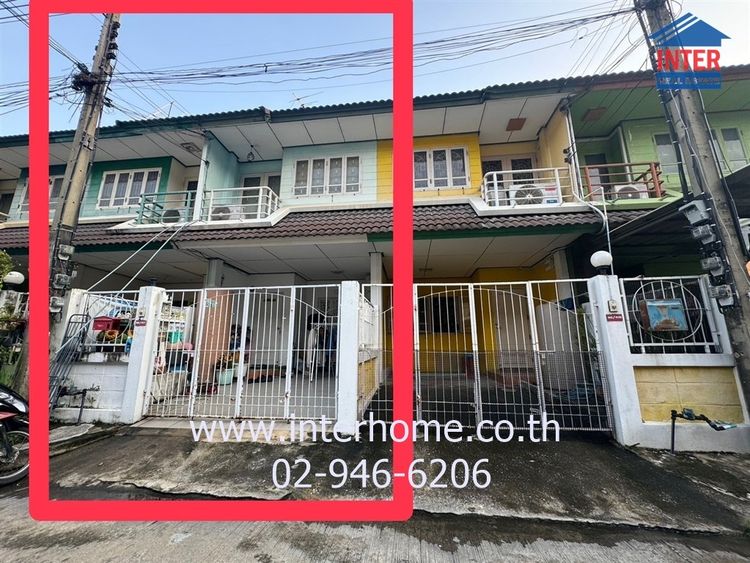 มีบางส่วน ไม่ใช่ ทาวน์เฮ้าส์ 2 ชั้น 18 ตร.ว. หมู่บ้านสถาพร ติดโลตัสรังสิต ซอยรังสิต-นครนายก73 ถนนรังสิต-นครนายก ธัญบุรี ปทุมธานี