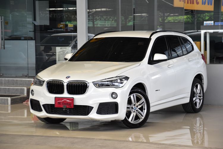 รถ BMW X1 2.0 sDrive18d M Sport สี ขาว