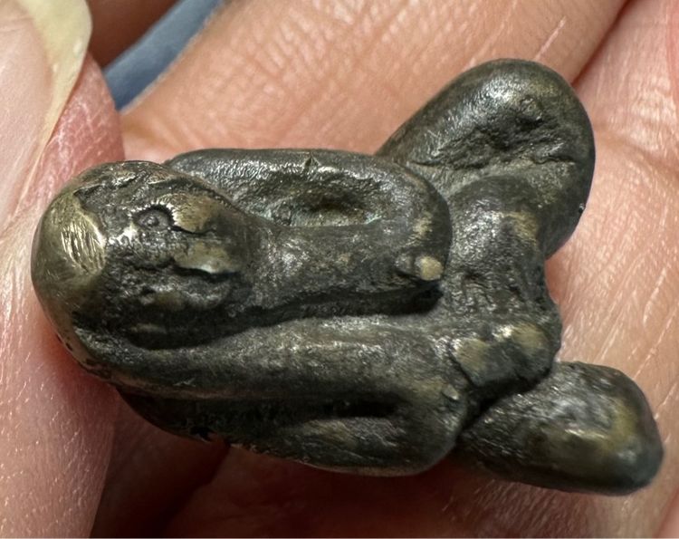 🙏 เหรียญวิมานพระพุทธบาท สมเด็จพระพุฒาจารย์ (นวม) วัดอนงคาราม รุ่นปี พ.ศ. 2497 🙏พระปิดตาเนื้อสัมฤทธิ์ ไม่ทราบที่  องค์ละ900 รูปที่ 6