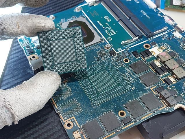 รับซื้อโน๊ตบุ๊ค-ซ่อมเมนบอร์ดโน๊ตบุ๊ค รูปที่ 4