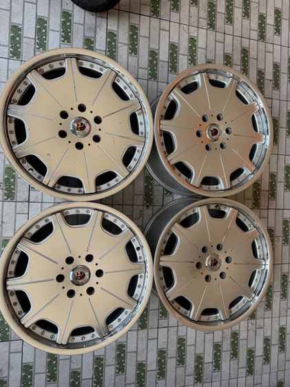 ล้อvip ขอบ20 et25 ล้อ9นิ้ว 6รู139 สภาพเดิมๆ ชุดละ25900 ติดต่อ089-4138993 เอส 