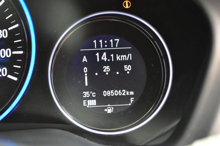 Honda HR-V 2019 1.8 RS Utility-car เบนซิน ไม่ติดแก๊ส เกียร์อัตโนมัติ ขาว รูปที่ 2