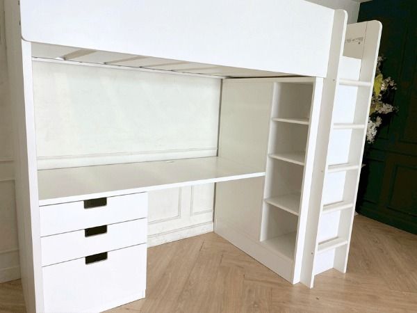 เตียง 3 ฟุต ทรงสูงพร้อมโต๊ะและที่เก็บของ ยี่ห้อ Ikea รุ่น SMÅSTAD สมวสตัด รูปที่ 4