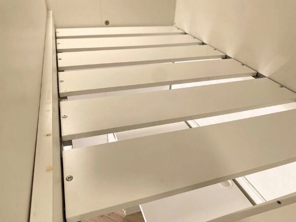 เตียง 3 ฟุต ทรงสูงพร้อมโต๊ะและที่เก็บของ ยี่ห้อ Ikea รุ่น SMÅSTAD สมวสตัด รูปที่ 16