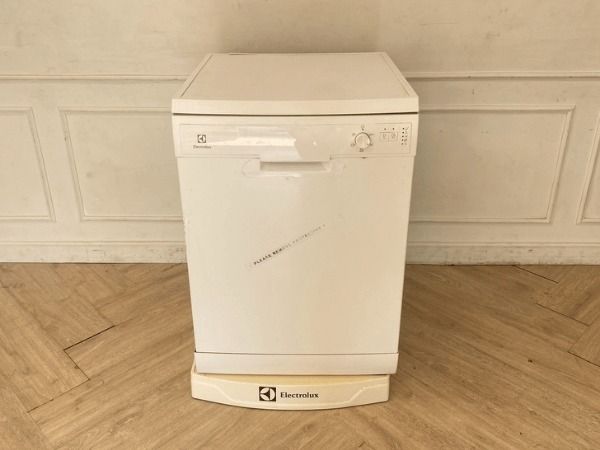 ครื่องล้างจาน ยี่ห้อ ELECTROLUX รุ่น ESF6210LOW รูปที่ 2