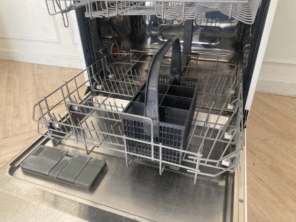 ครื่องล้างจาน ยี่ห้อ ELECTROLUX รุ่น ESF6210LOW รูปที่ 9