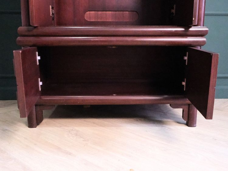 ตู้เสื้อผ้า ตู้ไม้สักทั้งใบ 4 บานเปิด งานคุณภาพจากโรงแรม 5 ดาว รูปที่ 9