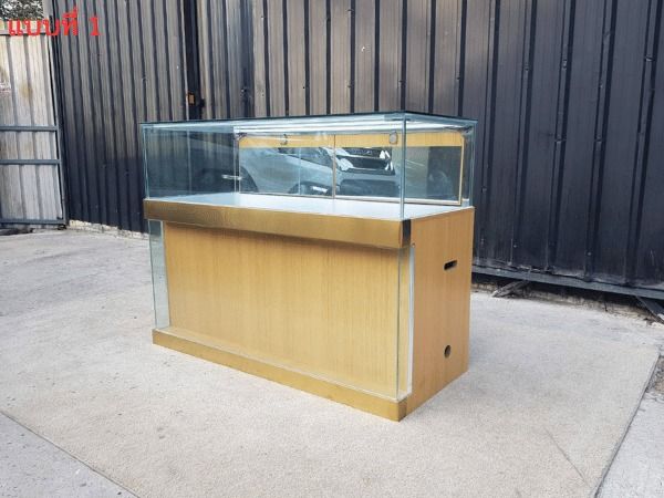 ตู้โชว์กระจก โครงไม้ สไตล์เรียบหรู รูปที่ 9