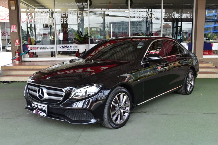 รถ Mercedes-Benz E-Class E300e สี ดำ