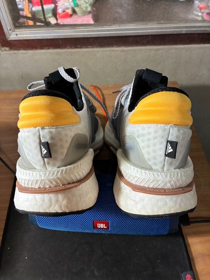 รองเท้า adidas Boost US9.5 หรือ UK9 ความยาว 28 เซนติเมตร รูปที่ 3